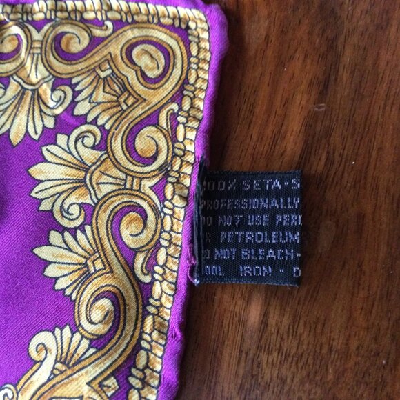 100% Silk Large Atelier Versace Silk Scarf - purple/gold - Picture 3 of 11